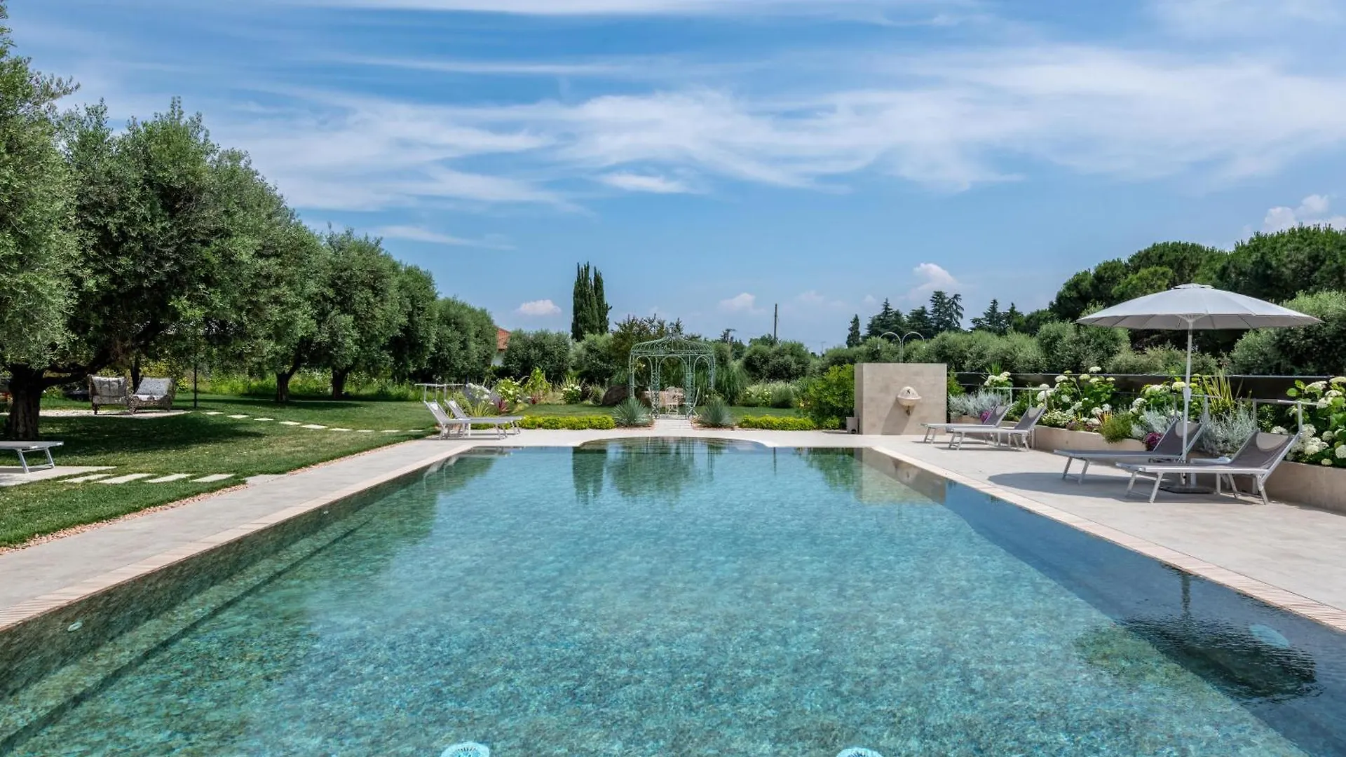 Abaye I Champagne Charm Adults Only Apartment Soiano Del Lago Italy